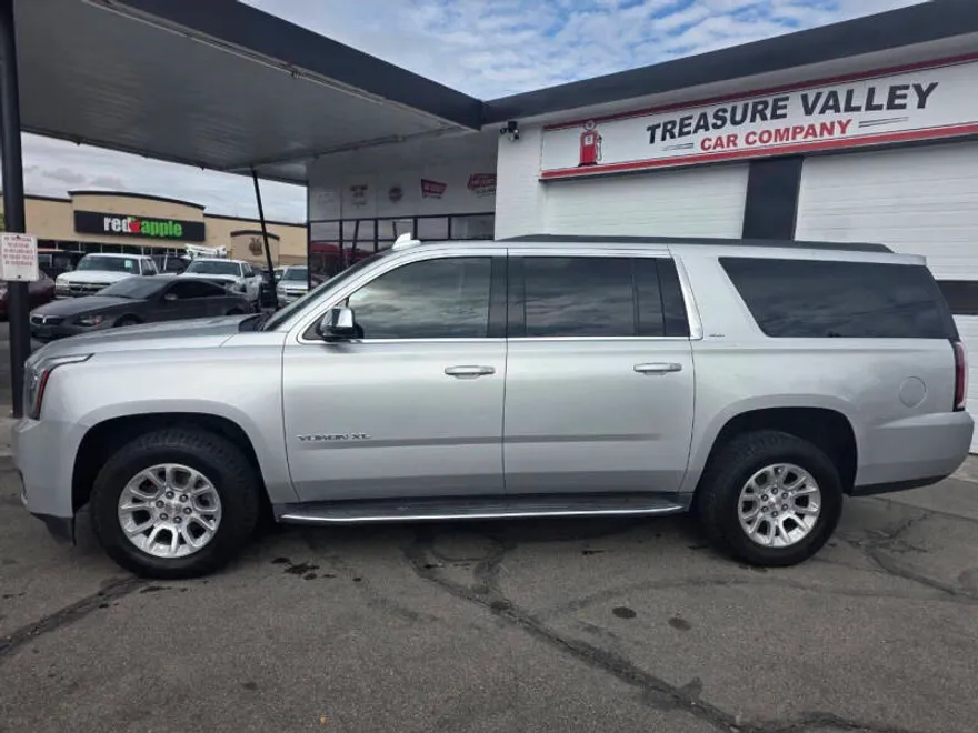2016 Gmc Yukon XL SLT photo 1