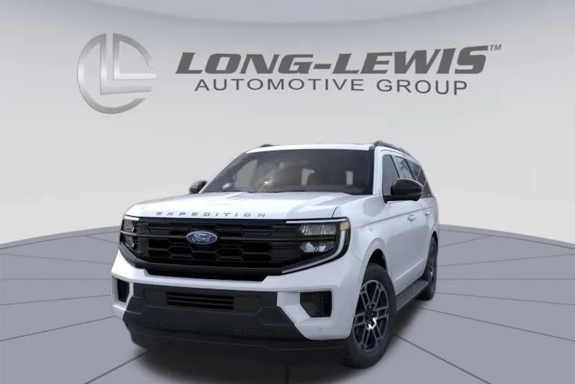 2025 Ford Expedition photo 1