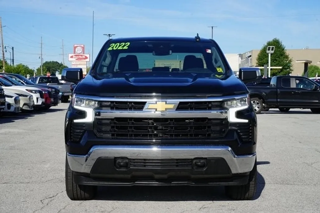 2022 Chevrolet Silverado 1500 LT photo 1