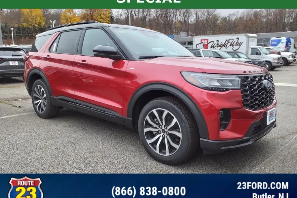 2025 Ford Explorer ST-Line photo 1