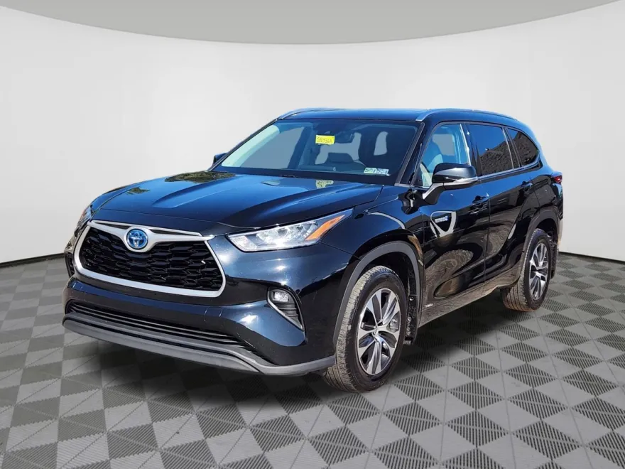 2020 Toyota Highlander Hybrid XLE photo 1