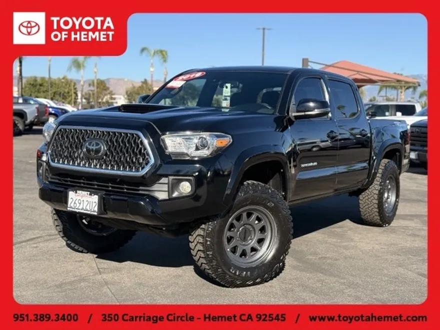 2019 Toyota Tacoma TRD Sport photo 1