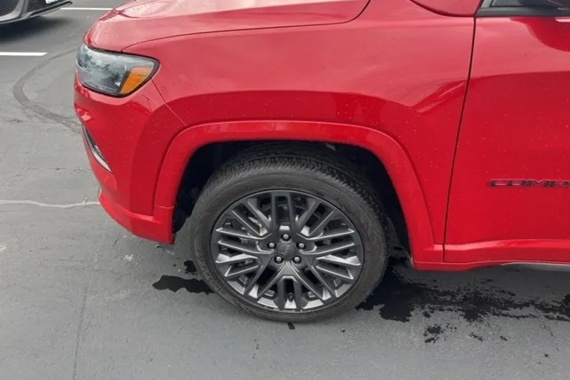 2022 Jeep Compass Limited photo 1