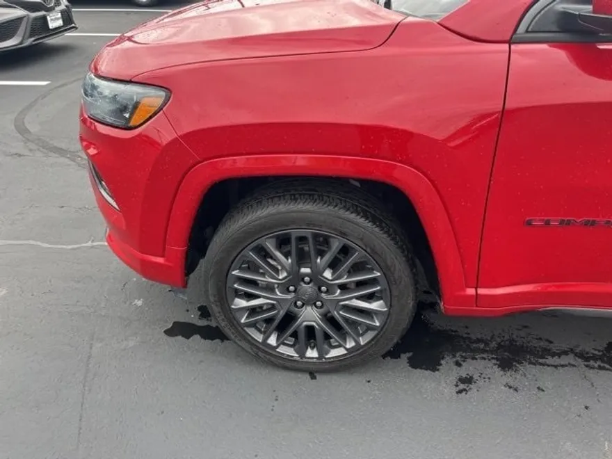 2022 Jeep Compass Limited photo 1