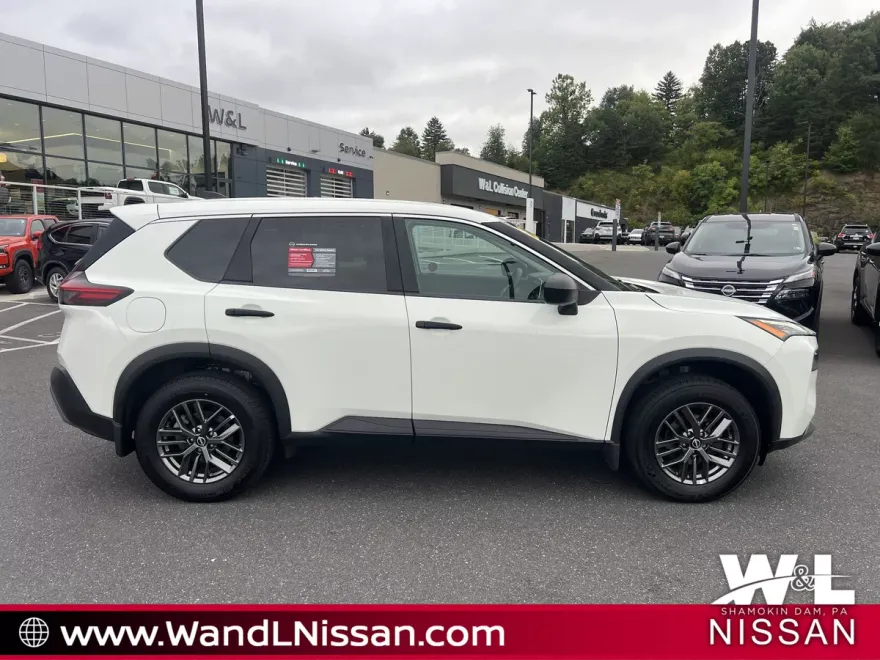 2023 Nissan Rogue S photo 1