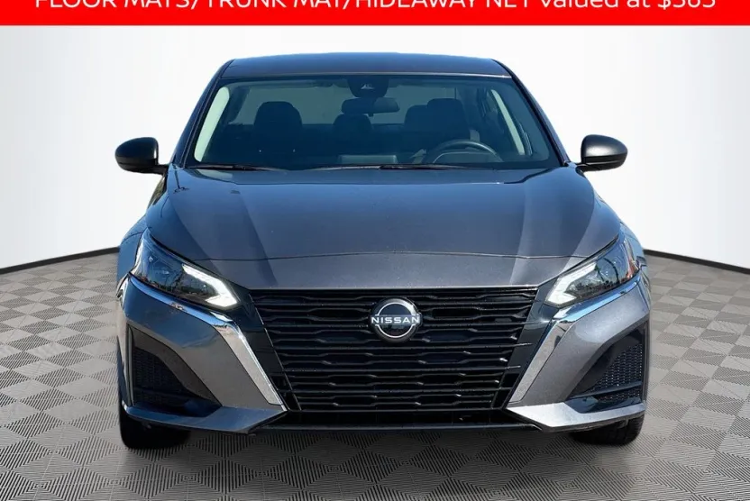 2024 Nissan Altima 2.5 SV photo 1