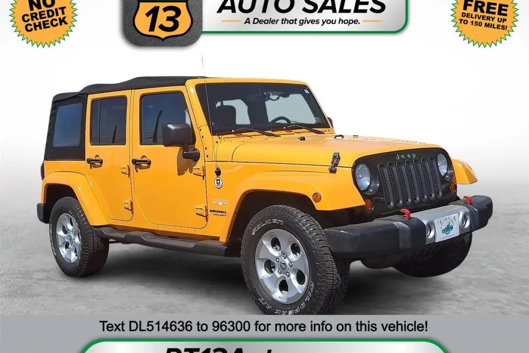 2013 Jeep Wrangler Unlimited Sahara photo 1