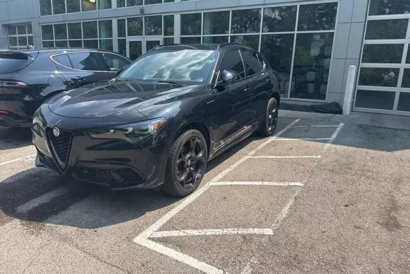 2024 Alfa Romeo Stelvio Tributo Italiano photo 1