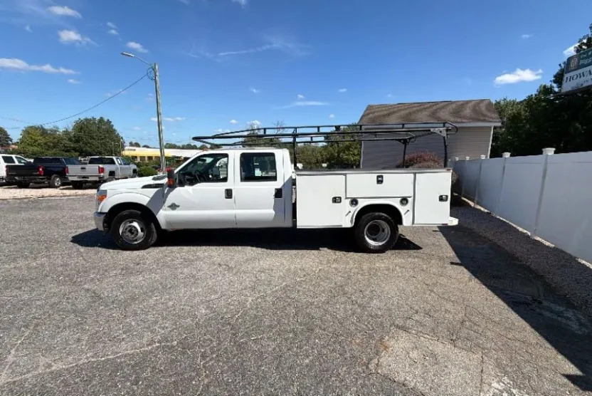 2015 Ford F-350 photo 1