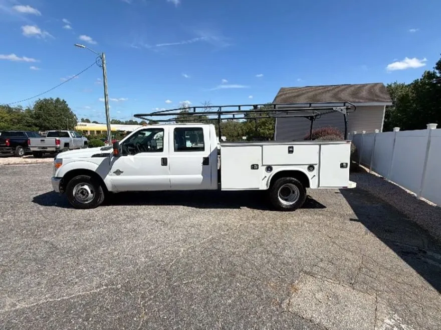 2015 Ford F-350 photo 1