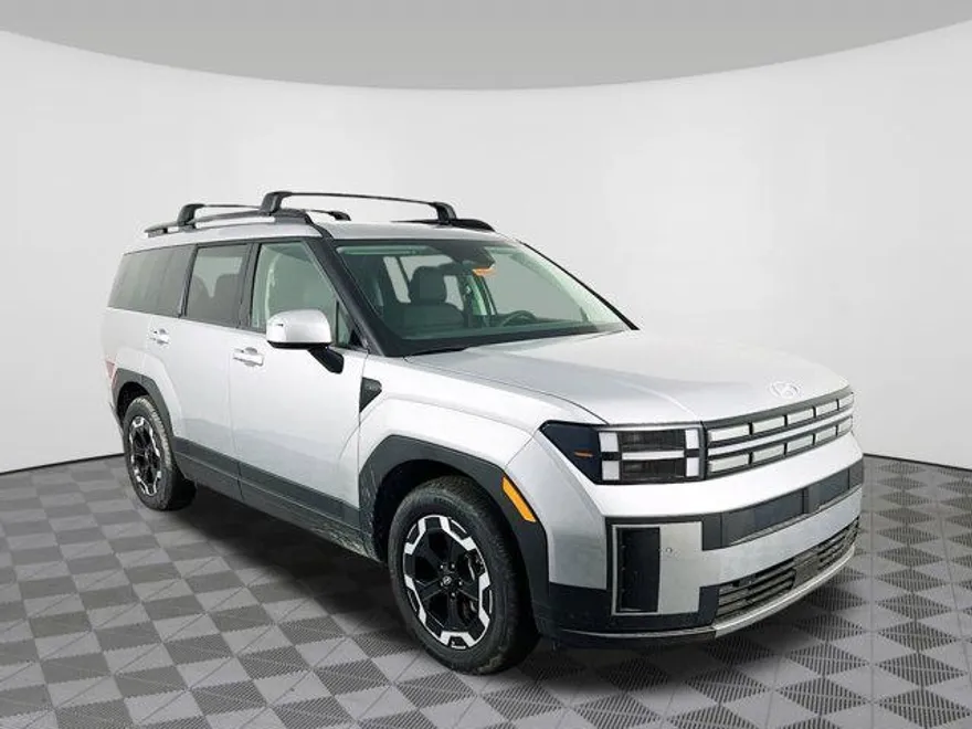 2025 Hyundai Santa Fe SEL photo 1