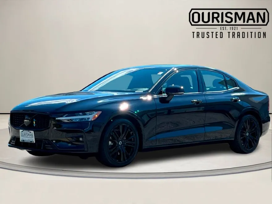 2023 Volvo S60 B5 Plus Black Edition photo 1