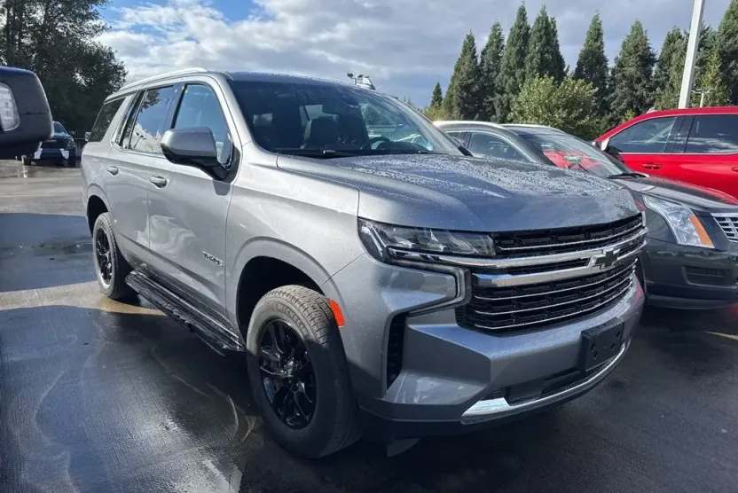 2021 Chevrolet Tahoe LT photo 1
