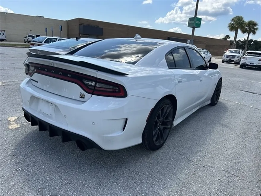 2022 Dodge Charger R/T Scat Pack photo 1