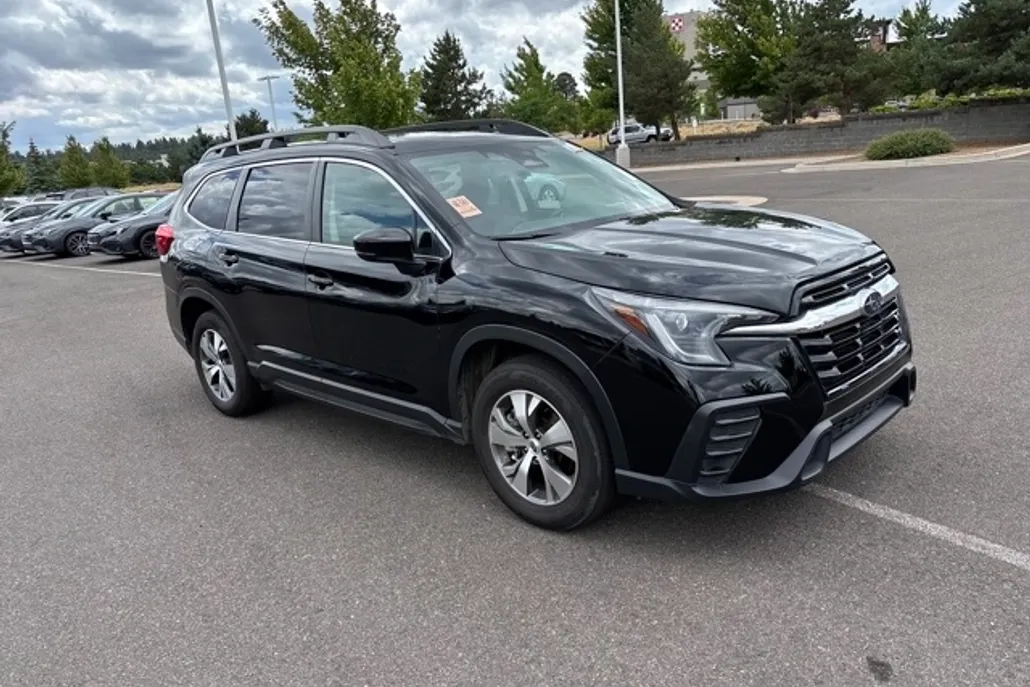 2024 Subaru Ascent Premium photo 1