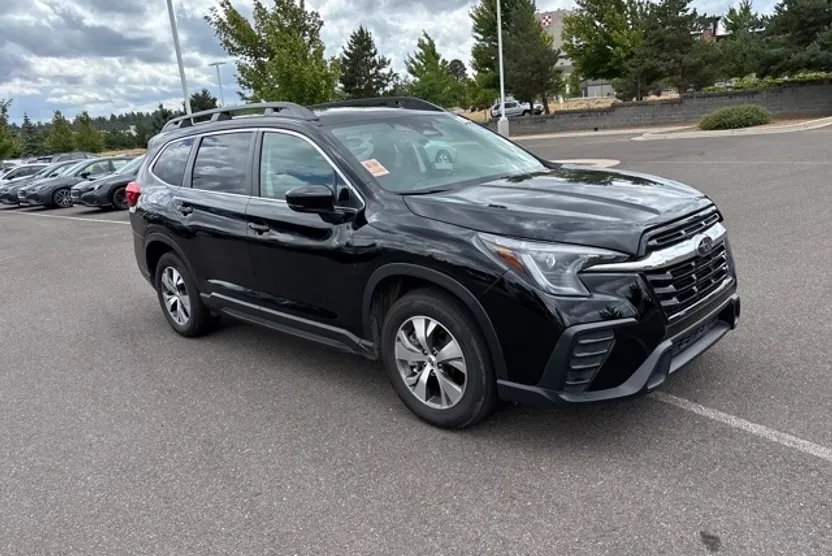 2024 Subaru Ascent Premium photo 1