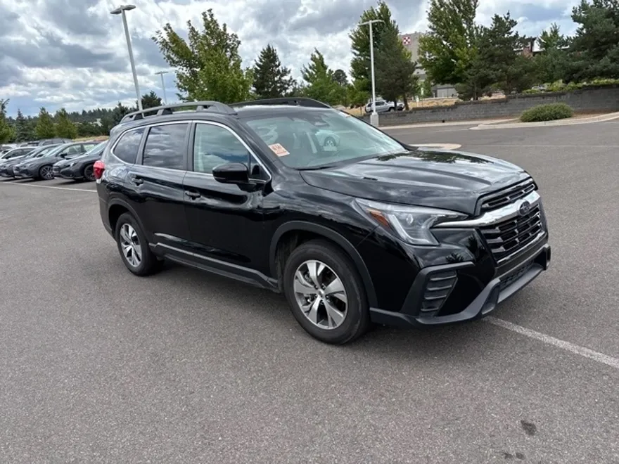 2024 Subaru Ascent Premium photo 1