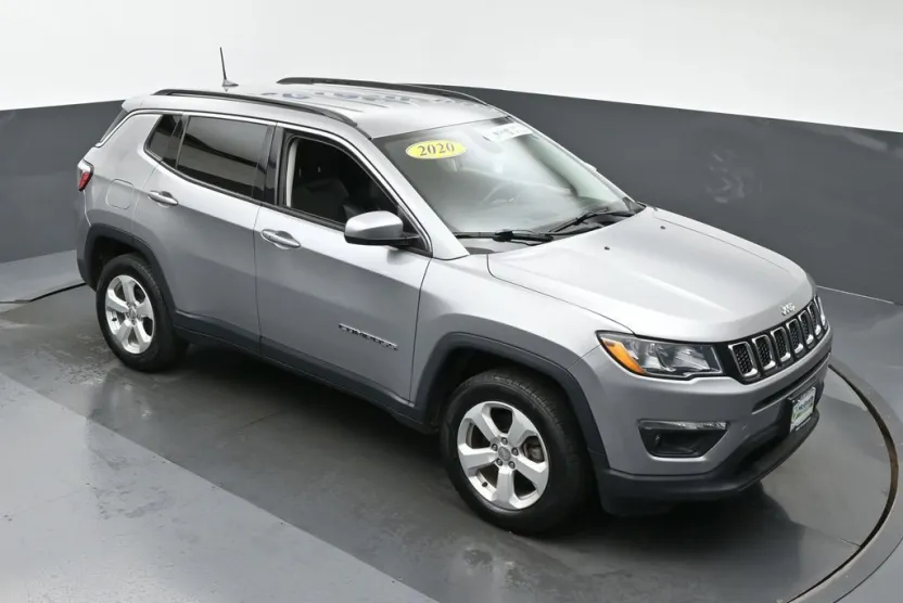 2020 Jeep Compass Latitude photo 1