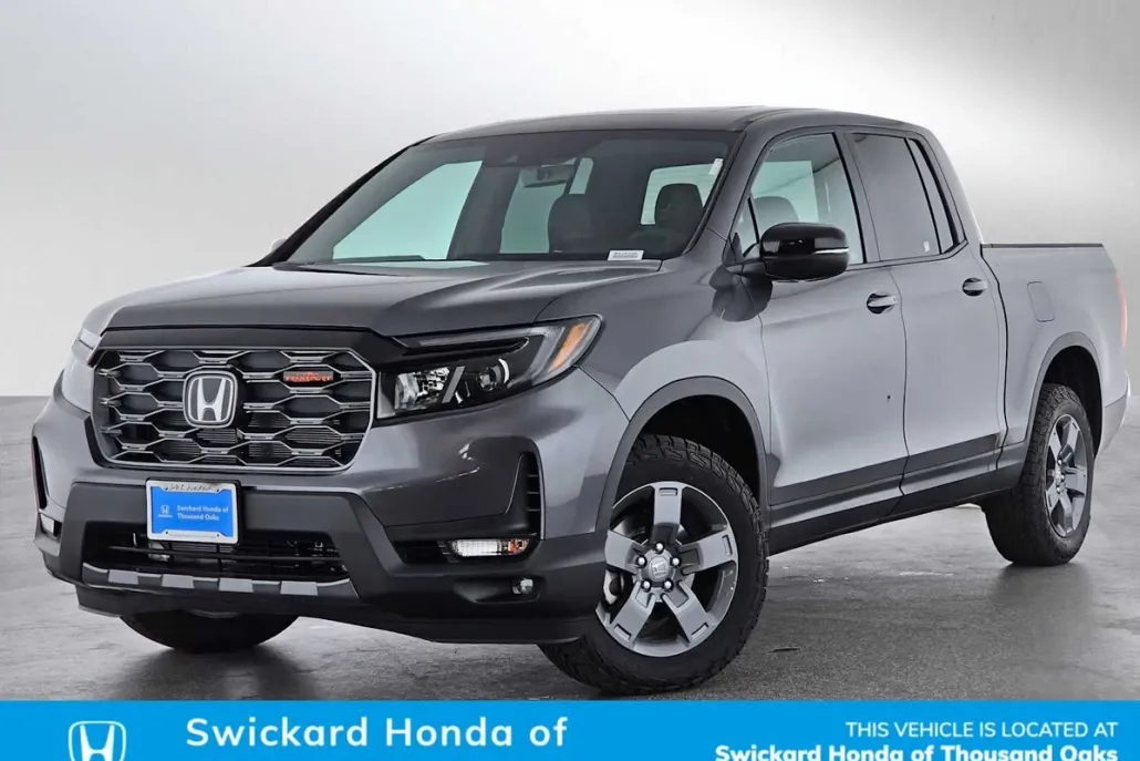 2025 Honda Ridgeline TrailSport photo 1