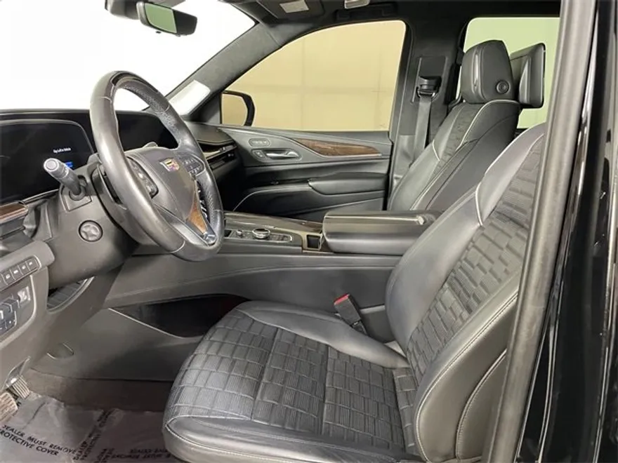 2022 Cadillac Escalade Sport Platinum photo 1