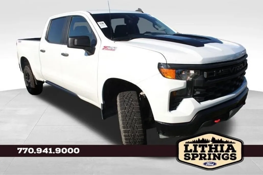 2023 Chevrolet Silverado 1500 Custom Trail Boss photo 1