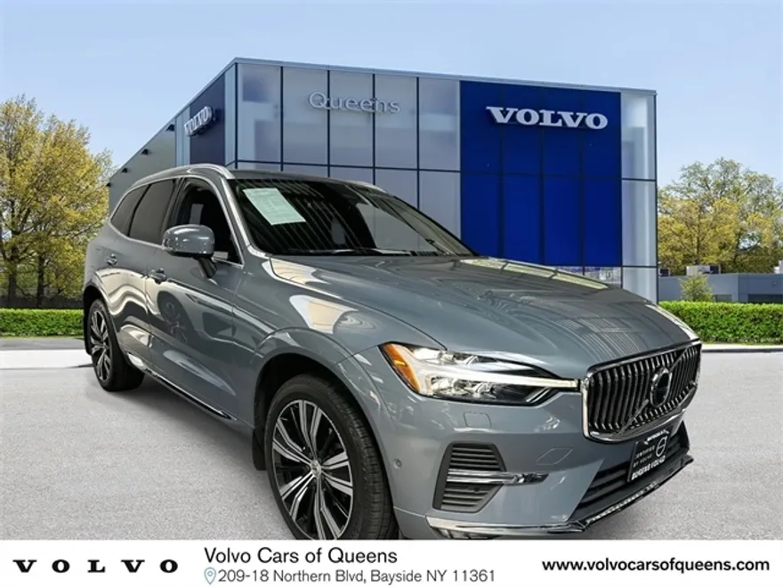 2022 Volvo XC60 B5 Inscription photo 1