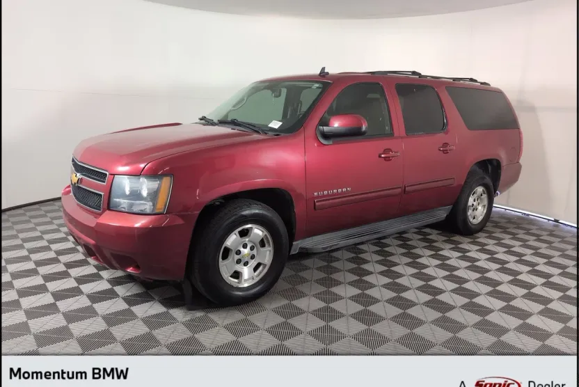 2012 Chevrolet Suburban 1500 LS photo 1