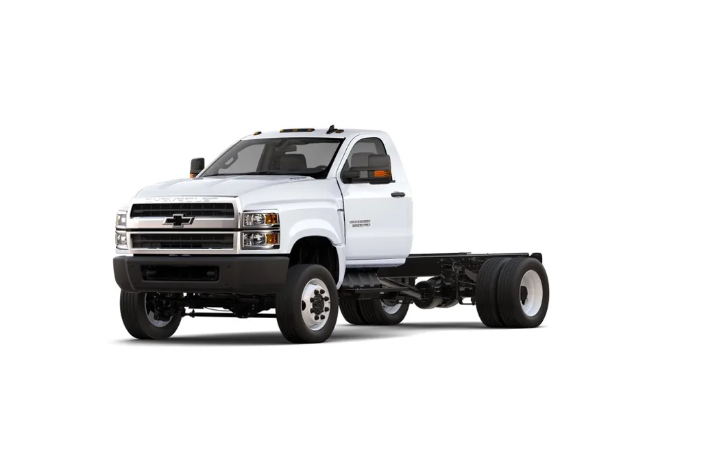 2024 Chevrolet Silverado 6500HD LT photo 1