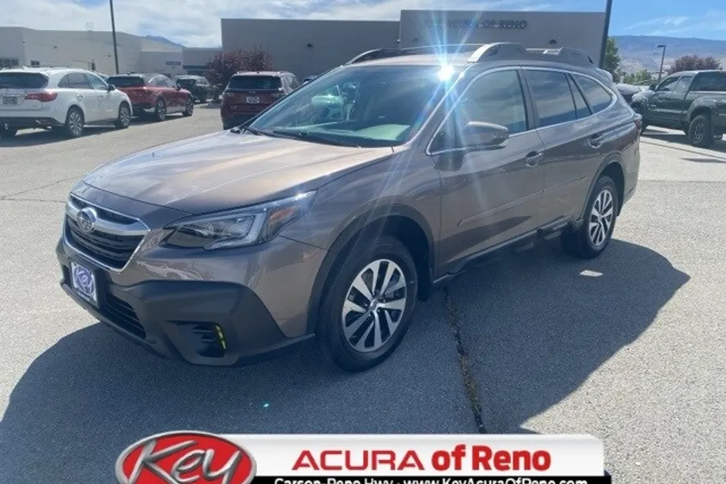 2022 Subaru Outback Premium photo 1