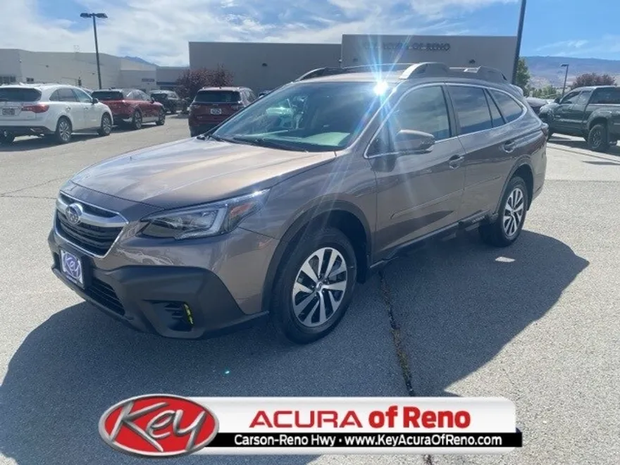 2022 Subaru Outback Premium photo 1