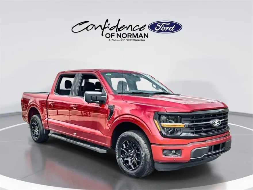 2025 Ford F-150 XLT photo 1