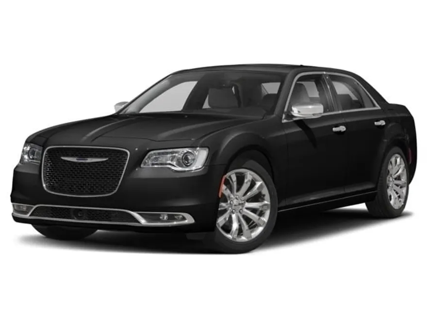 2018 Chrysler 300 Touring photo 1