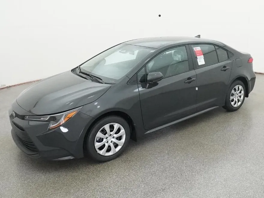 2026 Toyota Corolla LE photo 1