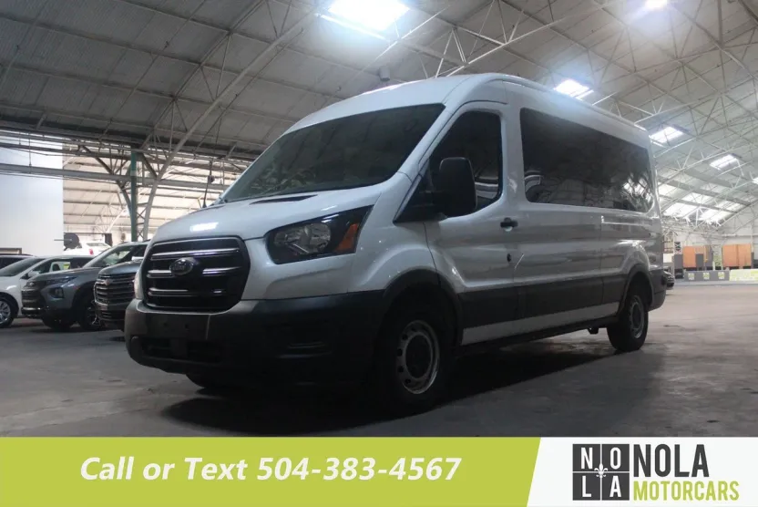 2020 Ford Transit Passenger XL photo 1