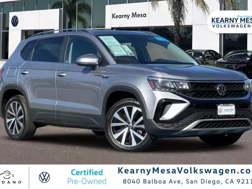 2022 Volkswagen Taos SE photo 1