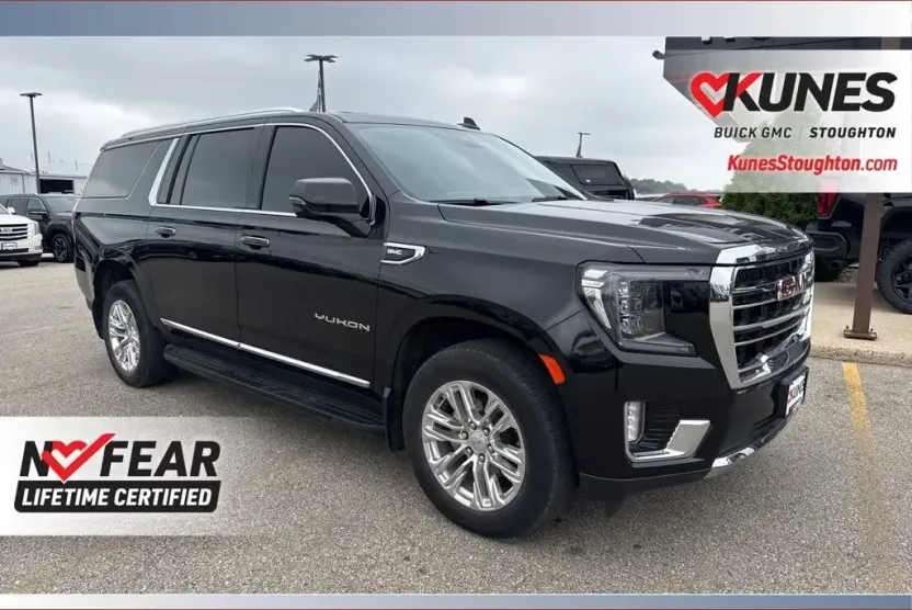 2023 Gmc Yukon XL SLT photo 1