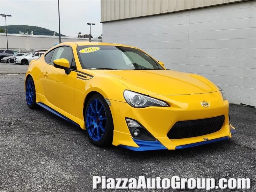 2015 Scion FR-S photo 1