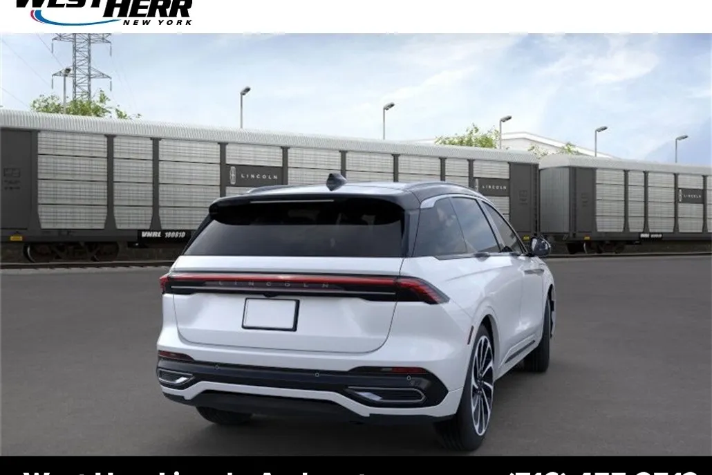 2025 Lincoln Nautilus Black Label photo 1