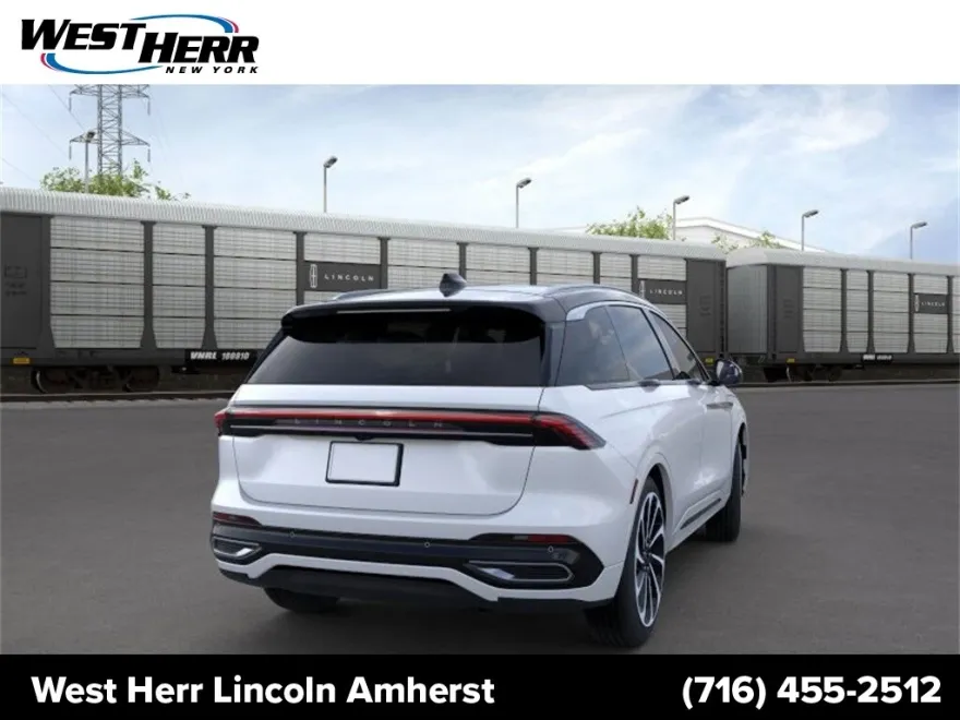 2025 Lincoln Nautilus Black Label photo 1