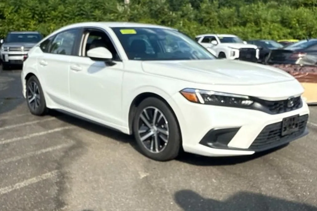 2024 Honda Civic LX photo 1
