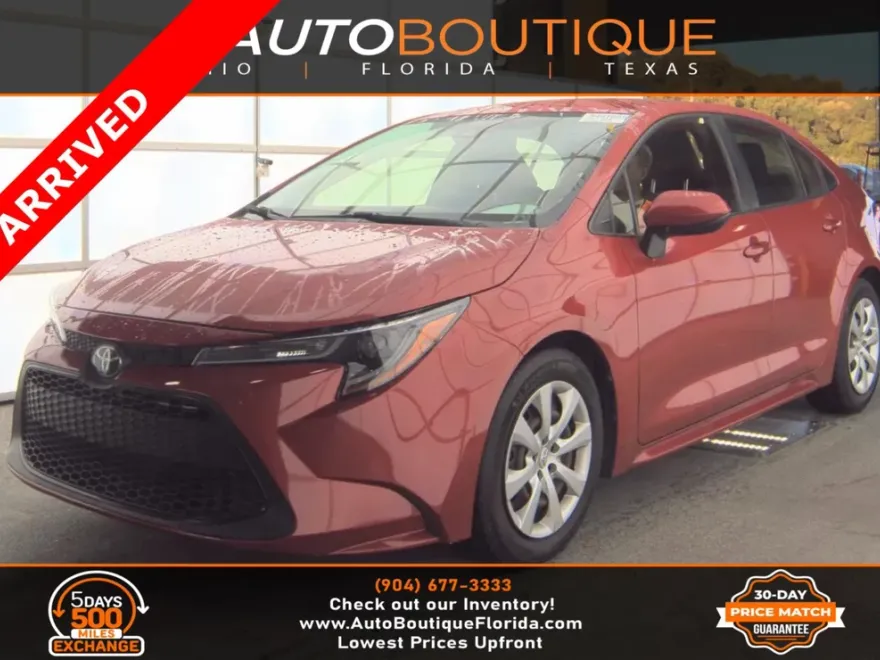 2021 Toyota Corolla LE photo 1