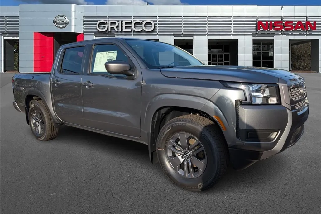 2025 Nissan Frontier Crew Cab SV photo 1