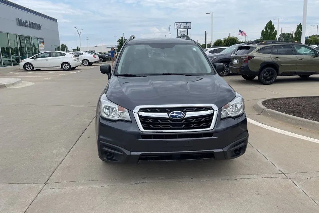 2018 Subaru Forester 2.5i photo 1