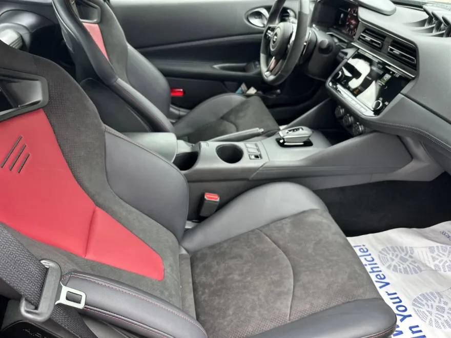 2025 Nissan Z Nismo photo 1