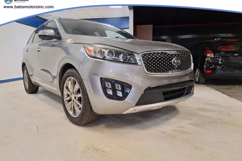 2017 Kia Sorento SX Limited photo 1