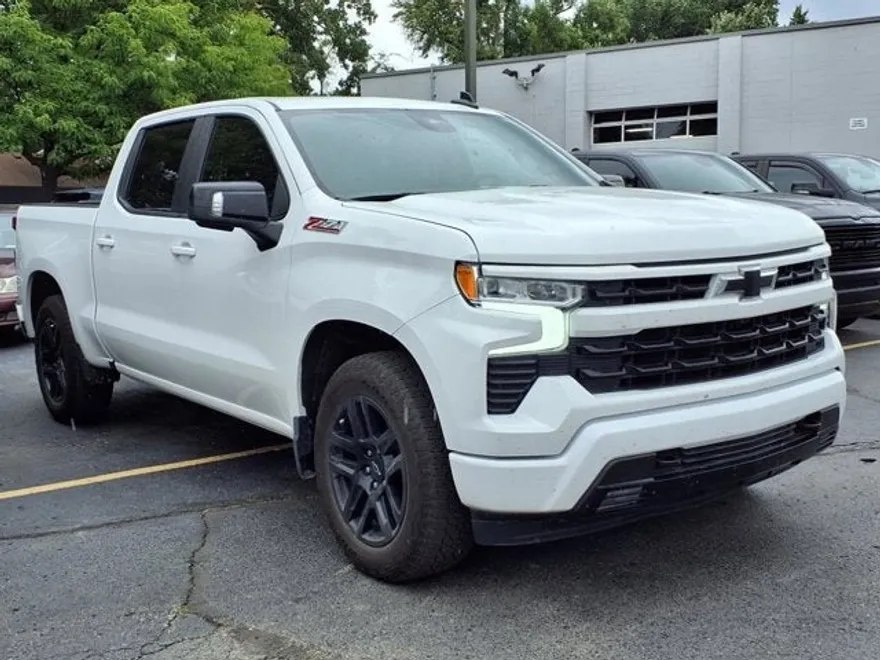 2023 Chevrolet Silverado 1500 RST photo 1