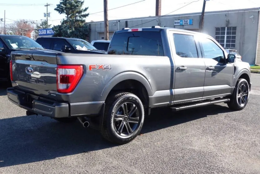 2022 Ford F-150 Lariat photo 1