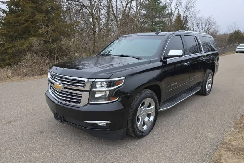 2015 Chevrolet Suburban LTZ photo 1