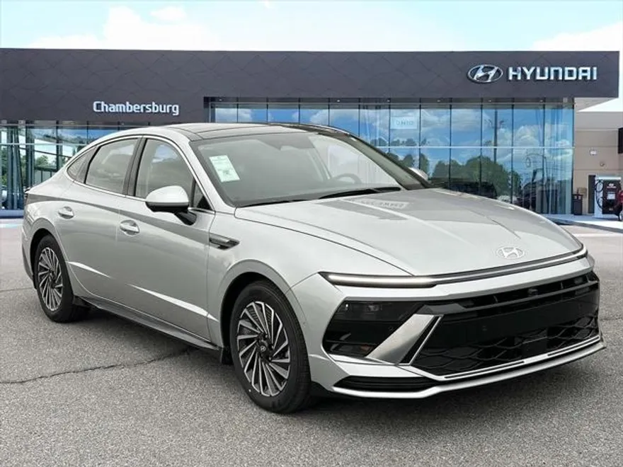 2025 Hyundai Sonata Hybrid Limited photo 1