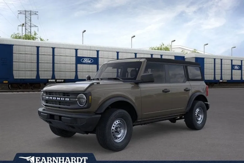 2025 Ford Bronco Base photo 1